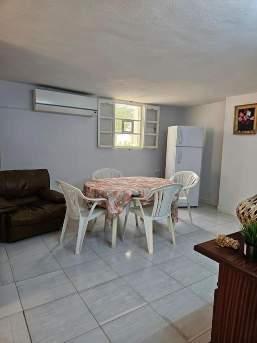 Hadhri Appartement Таузар Экстерьер фото